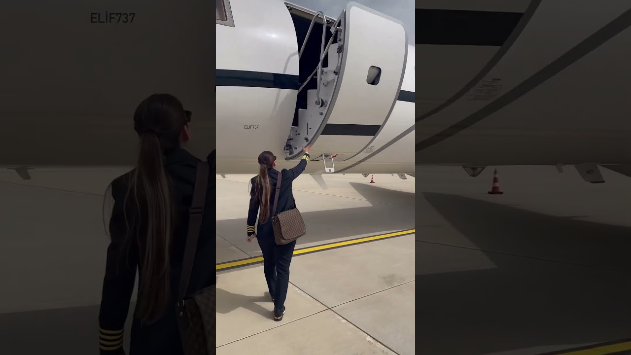 Private jet door opening ✈️🥶