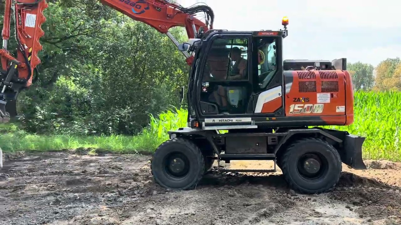 Nieuwe allround Hitachi ZX150W-7 2P voor Audebo - Pladdet