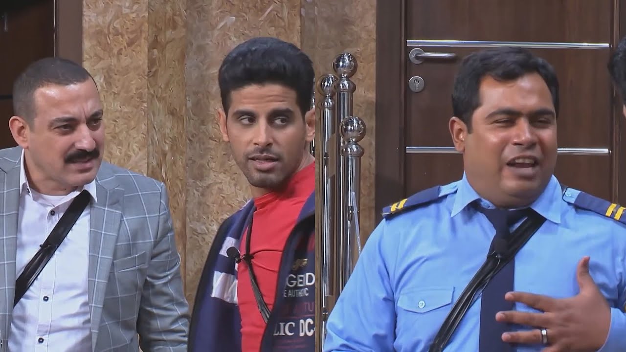 دا فيه عمال هتشتغل فى وشى .. عشان انا راجل جاهل فا دا شعر جاهلى #اللوكاندة