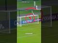 😳 Personne ne comprenait ce que faisait le gardien avant ce penalty…#penalty#viral #respect