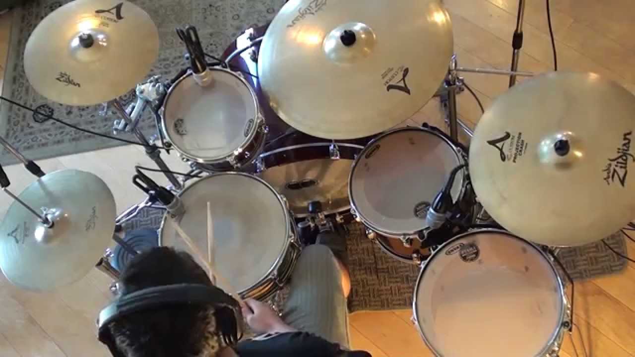 Algo Esta Cayendo Aqui - Drums