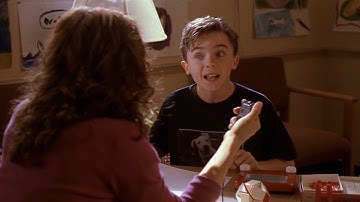 Malcolm destroys the IQ test (HQ) | S1 E1 -Malcolm In The Middle