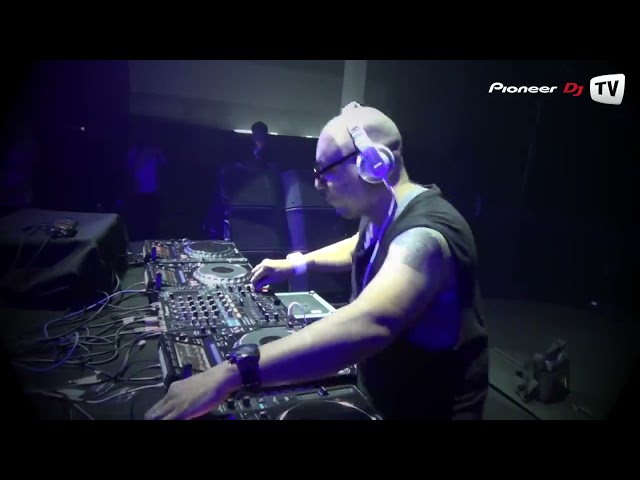 Roger Sanchez /house/ live Evolution Party @ Pioneer DJ TV class=