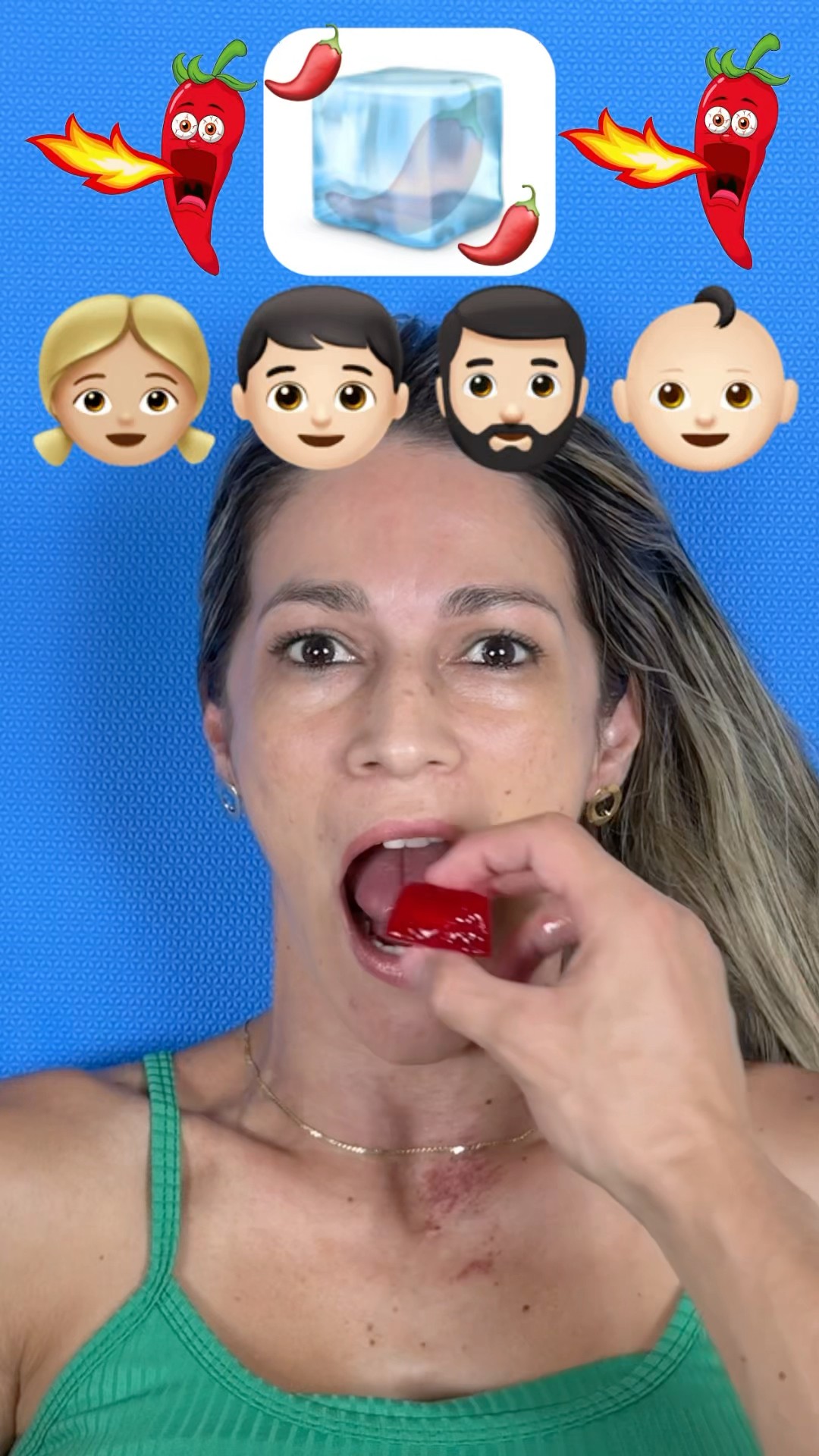 Quem vai engolir o gelo com pimenta?!? #shorts #challenge