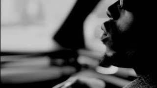 Giggs featuring B.o.B - Don't Go There