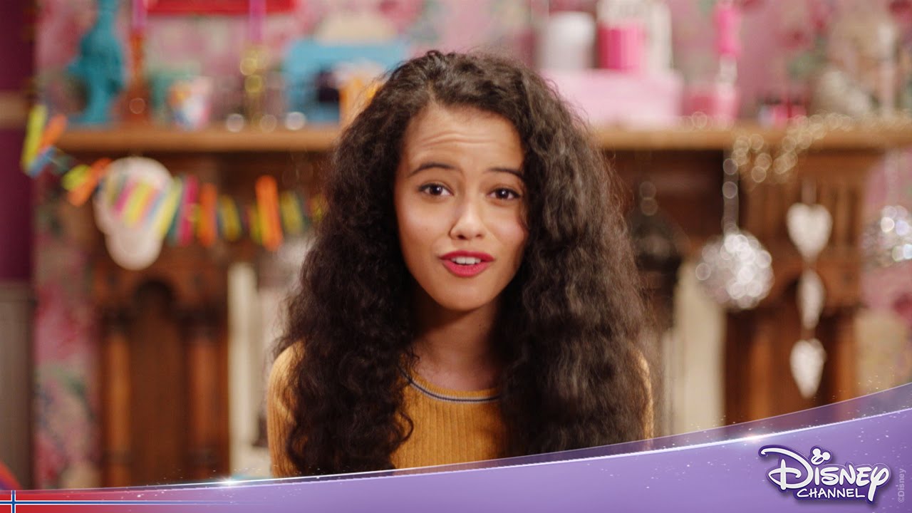 Få stilen: Evermoor-Sorshas ballfrisyre - Disney Channel Norge