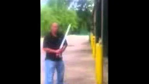 Samurai sword vs. Full water bottle (Fail)