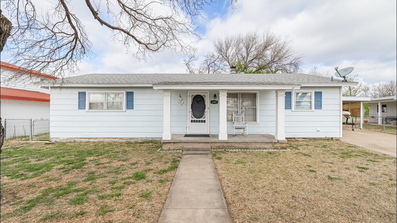 3 Bedroom Waterfront Home On Lake Nasworthy SOLD YouTube 3-bedroom-waterfront-home-on-lake-nasworthy-sold-youtube