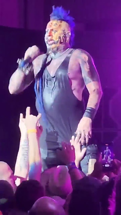 Fan Throws Beer At Chad Gray Mudvayne Vocalist Noblesville, IN July 21st, 2022.