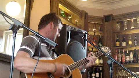 Catch the wind (Donavan Cover) by Wayne Moffatt