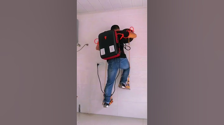 Test live suction cup climbing tool- Good tools and machinery make work easy