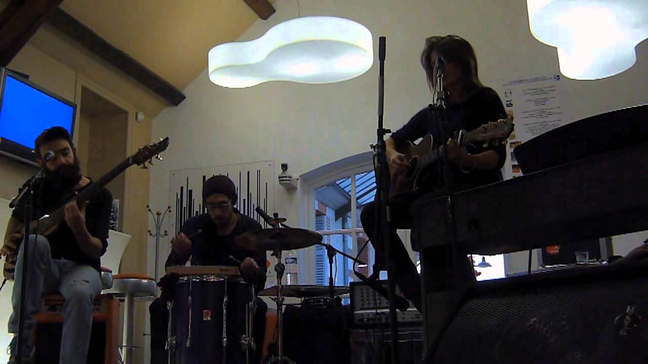 Marie Cherrier Joyeux Noel - YouTube