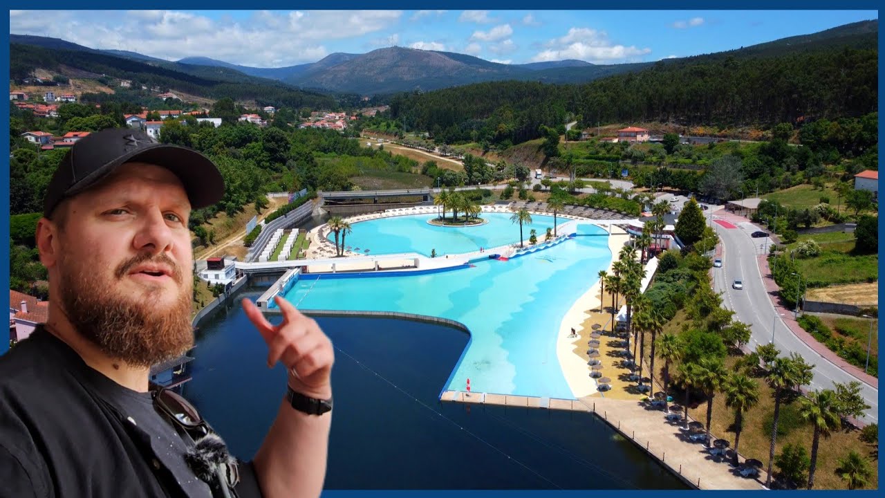 I found THIS in the middle of Portugal🤯 And ate goat stomach - Maranhos😬