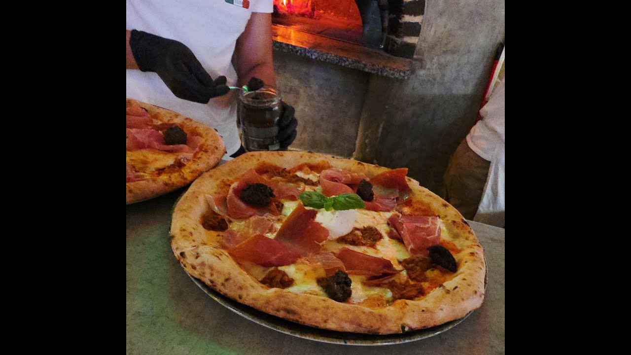 Elefántos Pizzéria és Étterem Pécs AVPN-es minősítés!Nápolyi Ragu/Burata/Crudo/Szarvasgomba/A sütés!