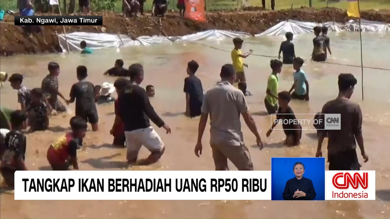 Lomba Tangkap Ikan dan Tarik Tambang Kano