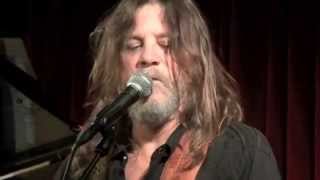 Walt Wilkins & The Mystiqueros: Someone somewhere tonight