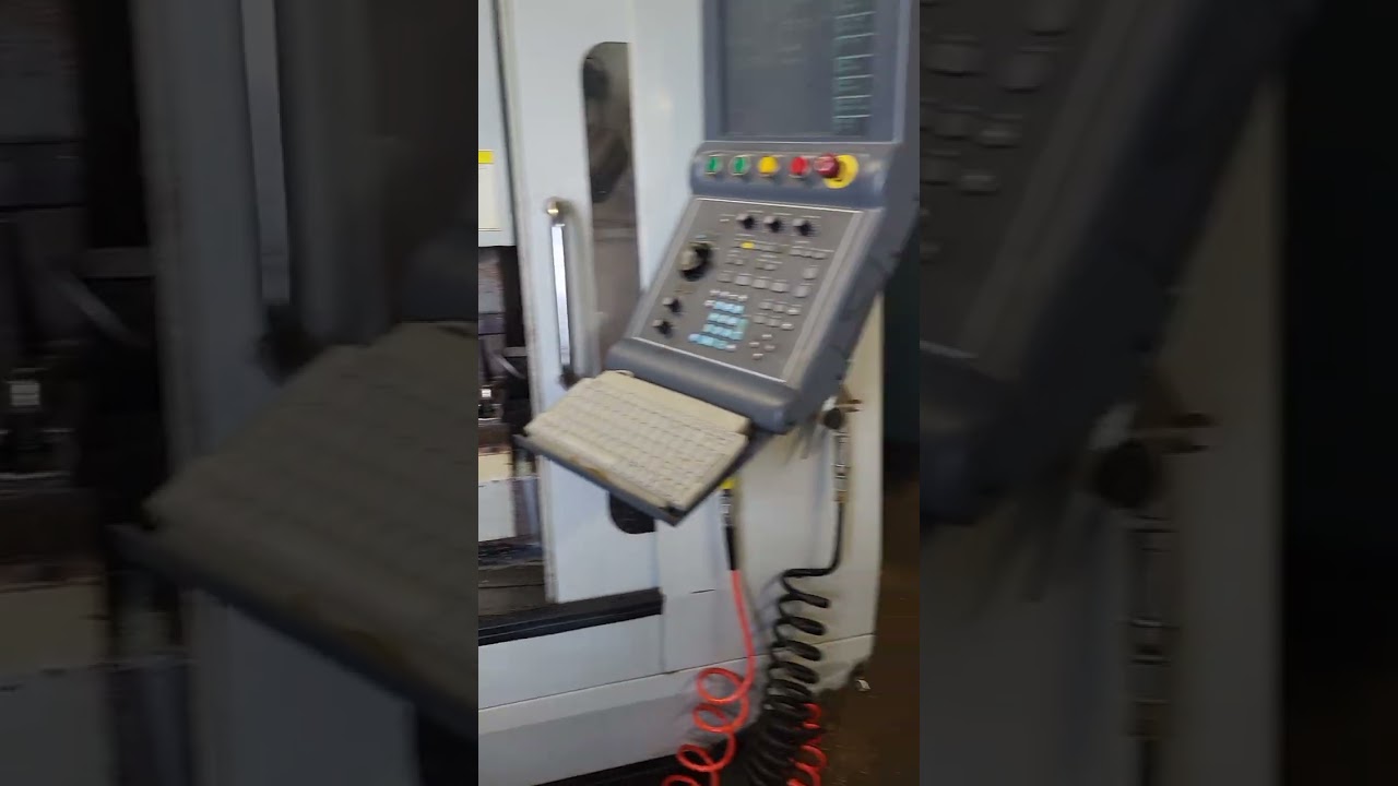 Hurco VM1 Vertical Machining Center, 2004,.Low Hours