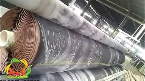 How to roll the artificial grass