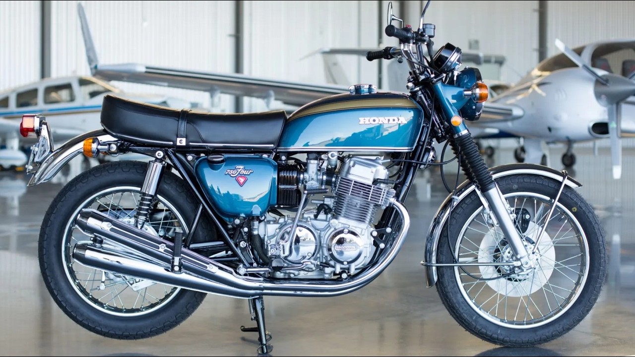 ポルコ1971です。 POLYNESIAN BLUE HONDA CB 750 FOUR K1 1971 - YouTube