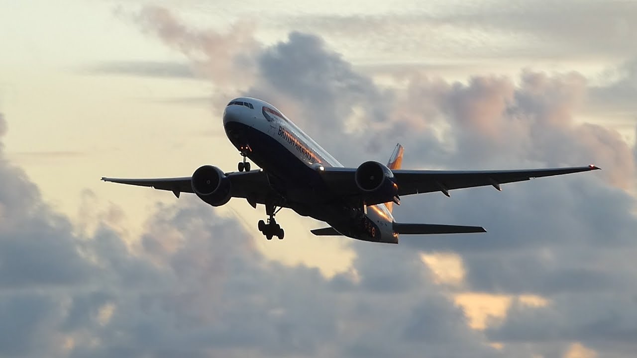 (4K) Awesome GE90 Roar from British Airways 777-200 - YouTube