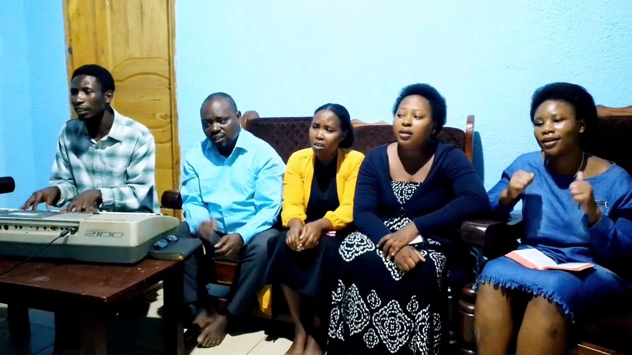 Kuramya no Guhimbaza Imana By Choral Amahoro