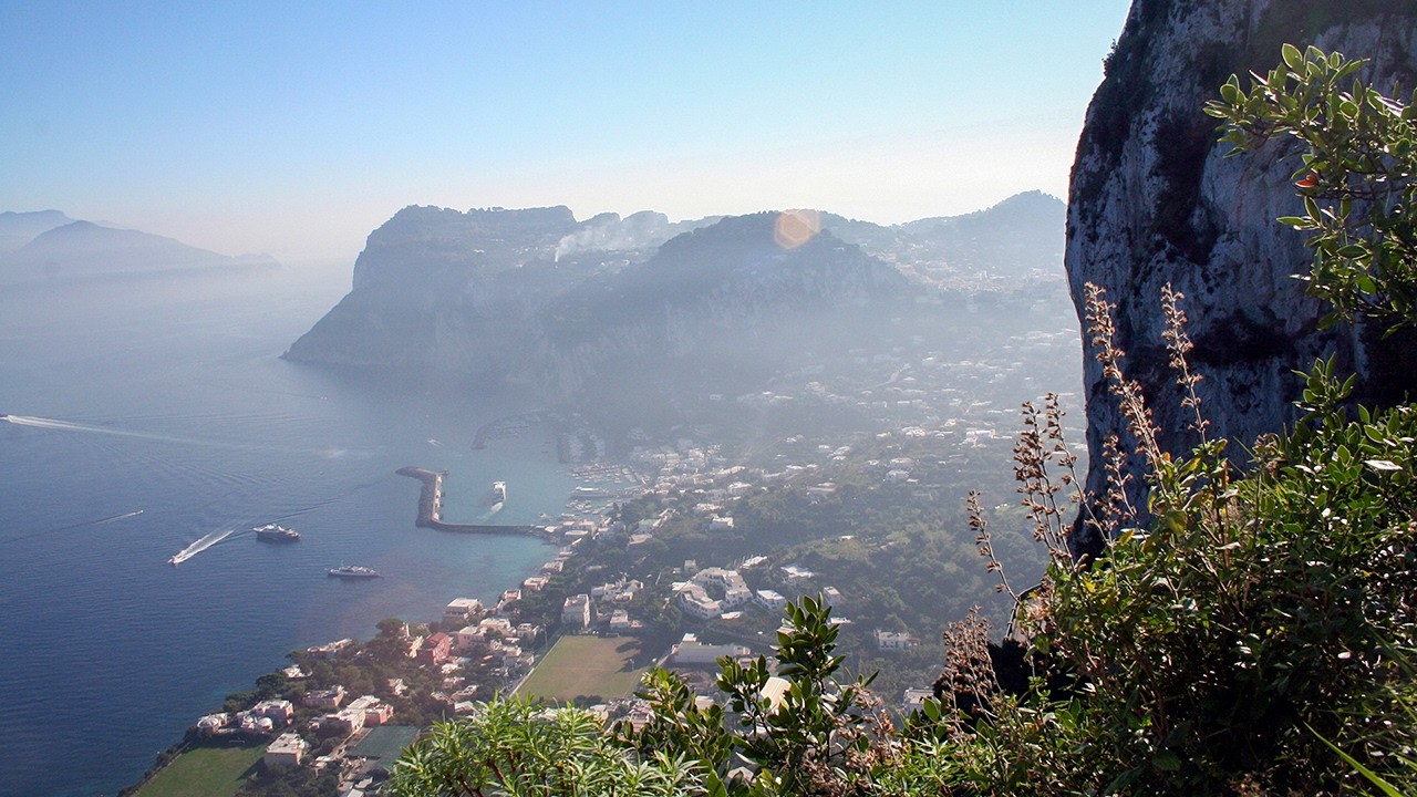 Italy, Capri Dreams and Lemon Gleams