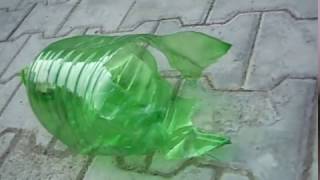 Explosion of a 5 liter water bottle filled with oxy-hydrogen gas (HHO)