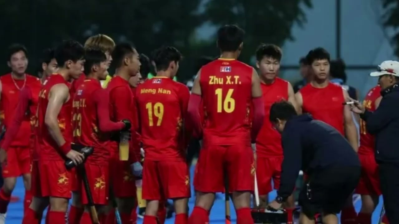 🏑China's men's field hockey team leader Wang Tong talks about China's historic showing in Hulunbuir.