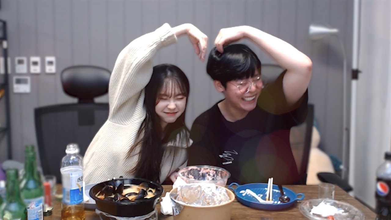 나를 좋아한다는 그녀의 매력에 빠졌습니다💗