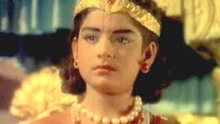 Song from devotional movie shree krishna leela (1970) starring sachin
pilgaonkar, heena kumari, jayashree gadkar, manhar desai, ratnam,
deepak, tabassum, sap...