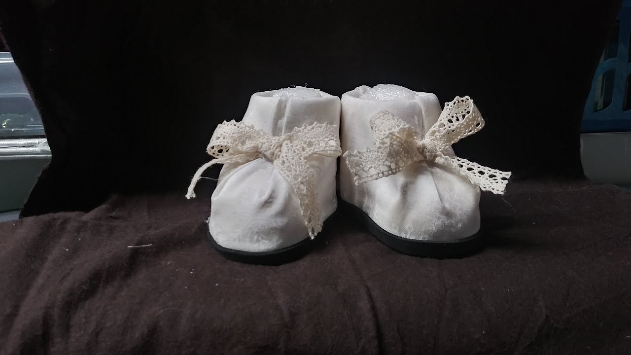 DIY Gnome Shoes Tutorial no need for hobby lobby Christmas shoes YouTube