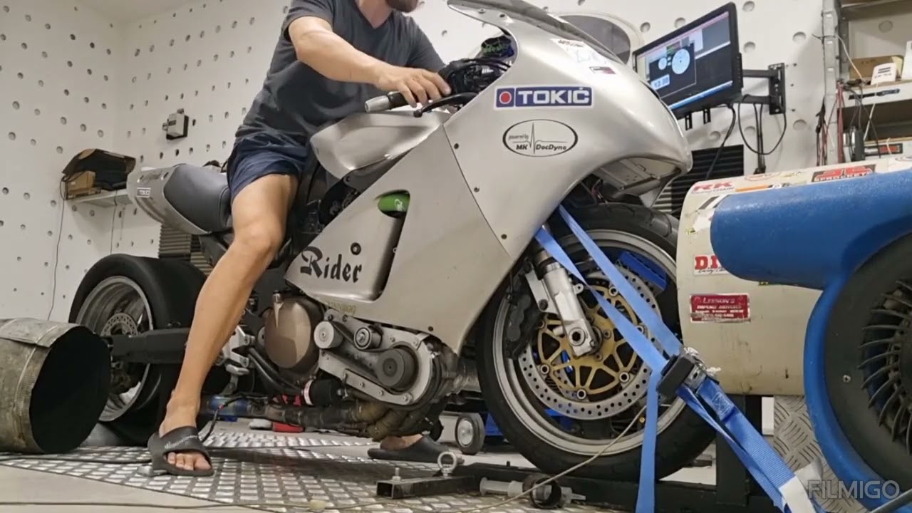 Kawasaki ZX12R Supercharger Rotrex - YouTube