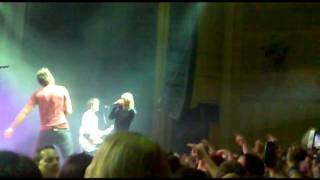 Simple Plan - Jet Lag Ft. JENNA MCDOUGALL FROM TONIGHT ALIVE LIVE IN SYDNEYY