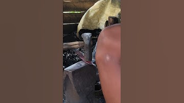 BLACKSMITH MAKING SHARP #shorts #craftsmanship #blacksmith #FIRESMITH06 #FORGE #ironwork #METALWORK