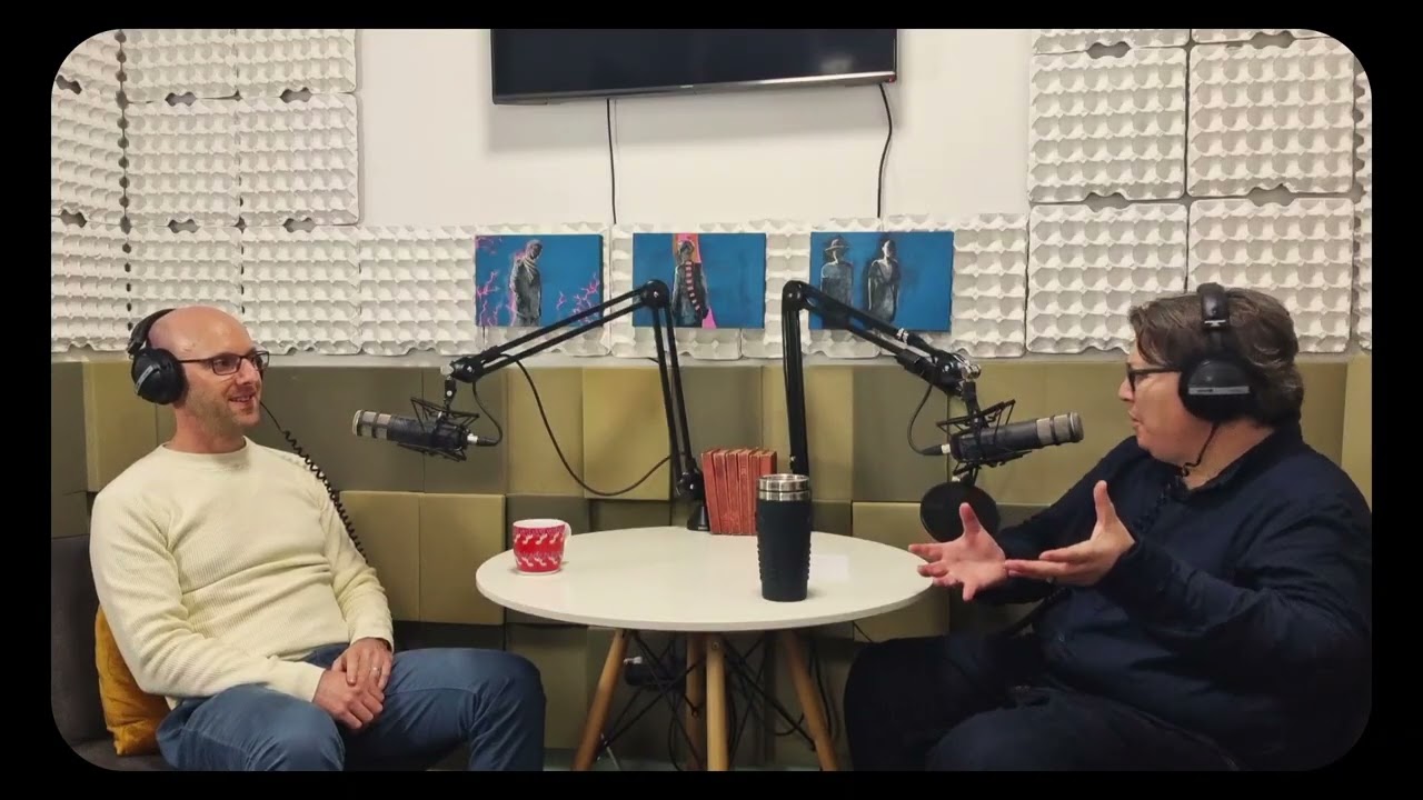 Who's Behind the Desk EP11