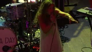 Zella Day - Man on the Moon