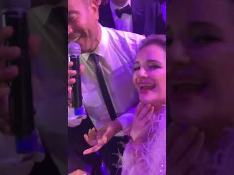 عمرو دياب يغني مع اصالة ودينا الشربيني 1