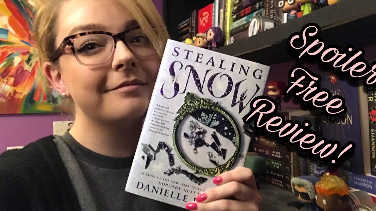 REVIEW // Stealing Snow by Danielle Paige