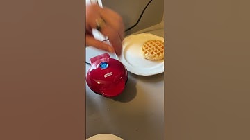 Dash Mini Waffle Maker