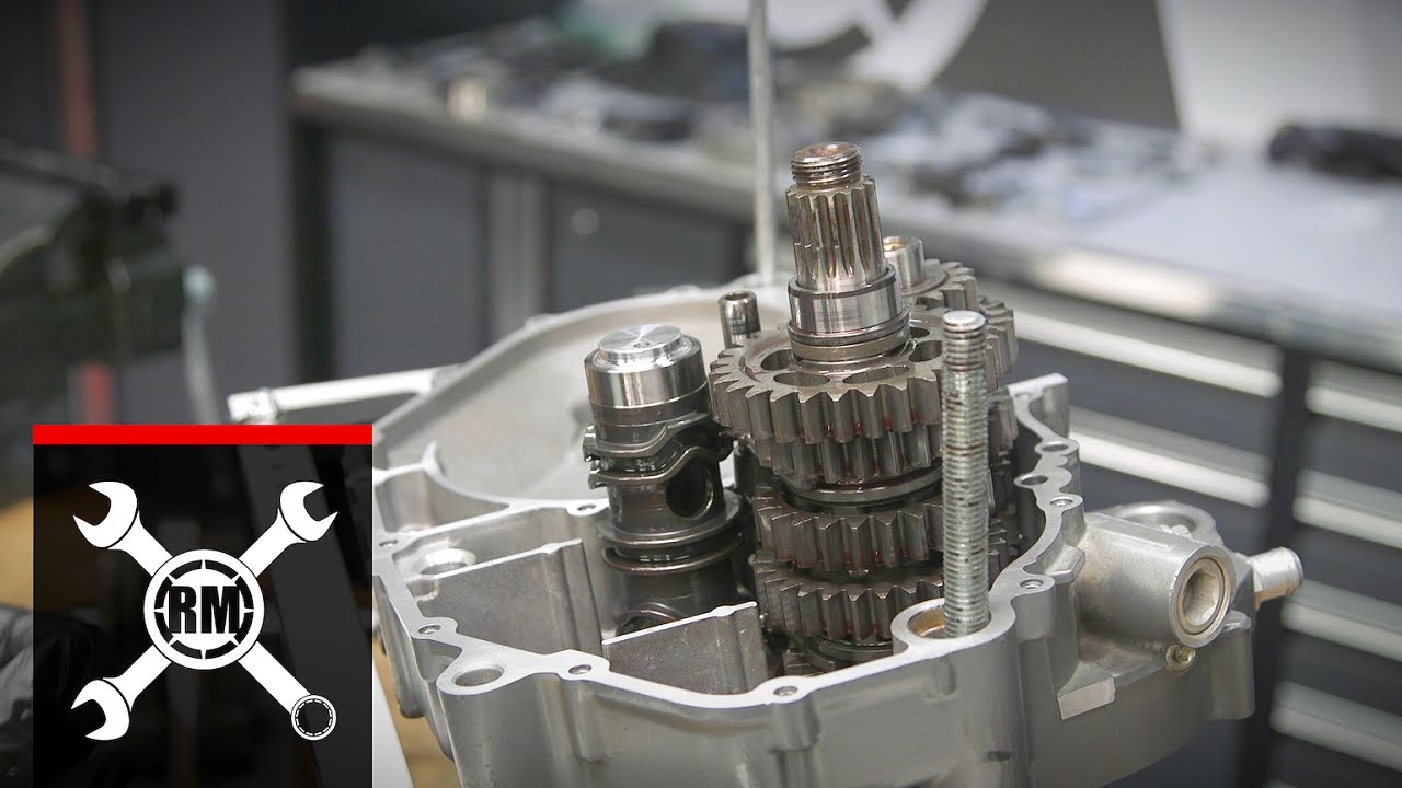 KTM 690 & Husqvarna 701 Engine Rebuild Part 4 Bottom End Assembly