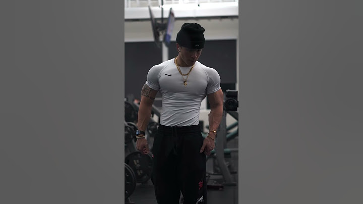 This is YOUR sign to buy COMPRESSION SHIRTS😳 #fitness
