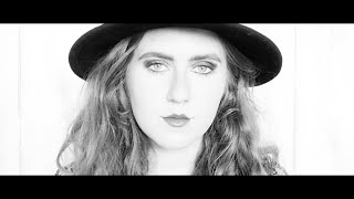 I Don't Wanna Be Alone - Hannah Goodall (Official Lyric Video)