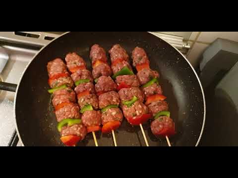 وجبة عائلية بالبطاطس واللحم المفروم، سهلة وسريعة التحضير. 