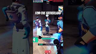 TF2 What's REALLY Happening with Medics' High Five Taunt