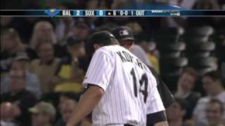 Konerko flashes the leather