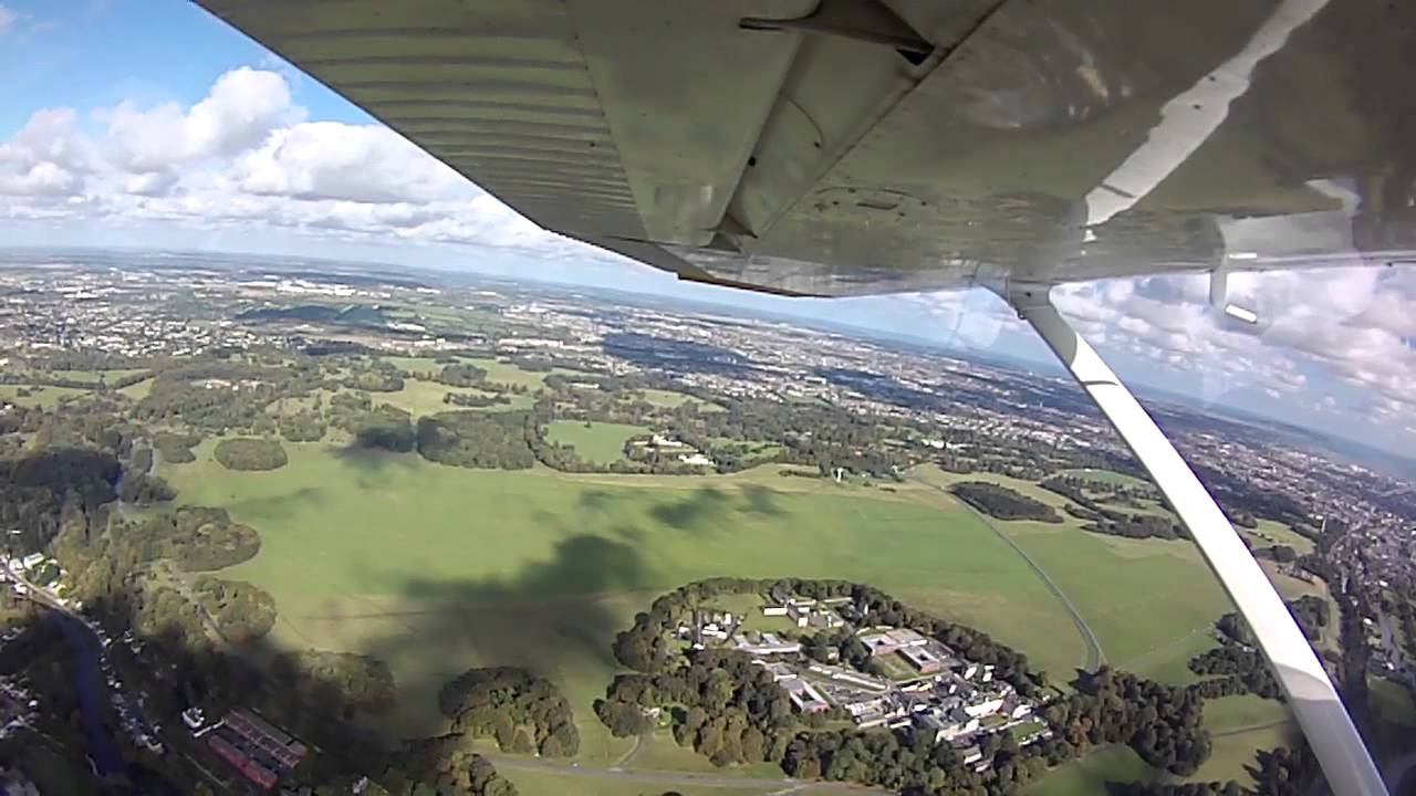 Declan takes Mick and Kev flying over Dublin City