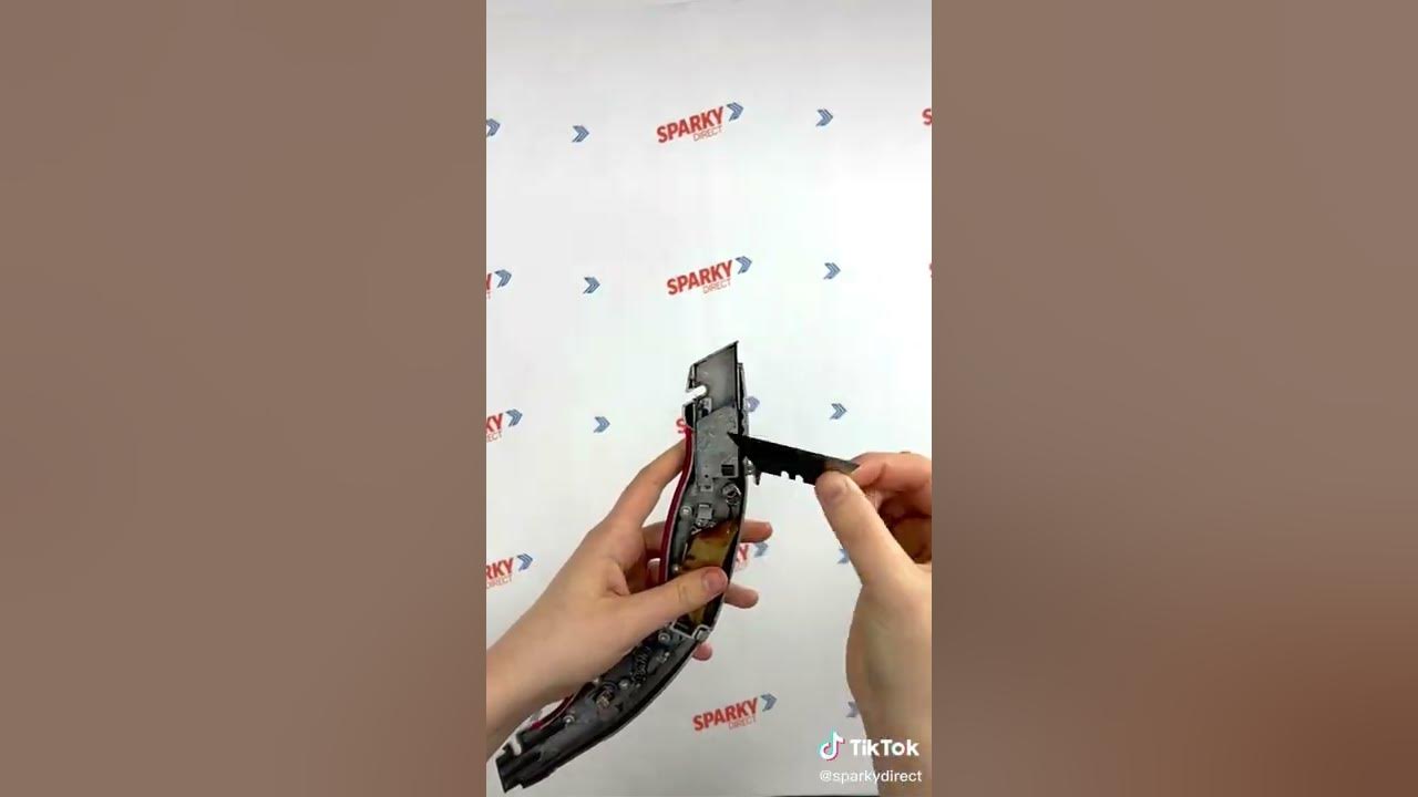 How to replace a stanley knife blade! YouTube