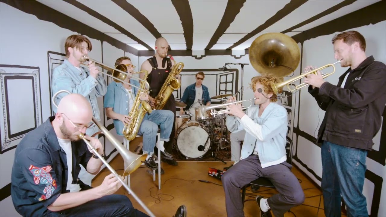 The Incredible Shrinking Band - Gallowstreet