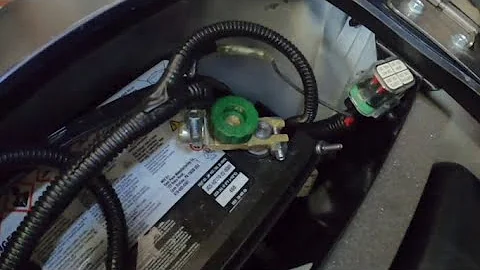 Battery disconnect install on my Yamaha Quiet Tech Golf Cart