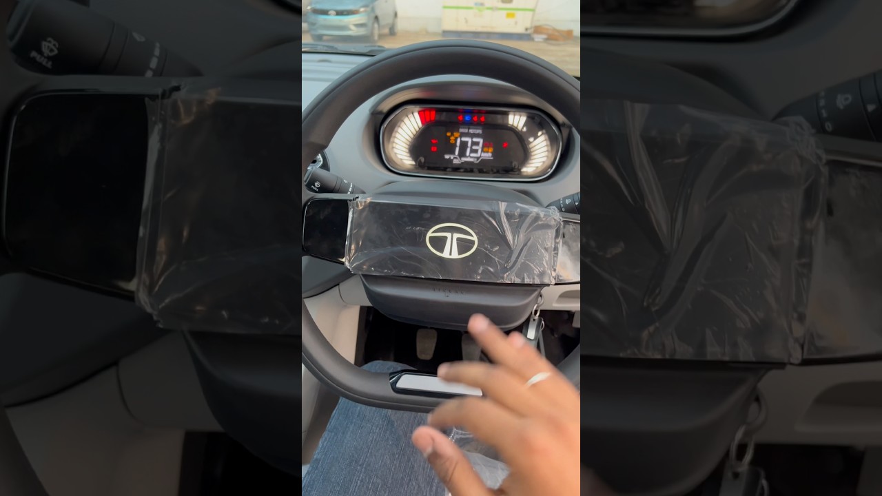 What a premium update in base model ⚡️ | Tata Tiago xe base model 2025 | Hariom Sharma 